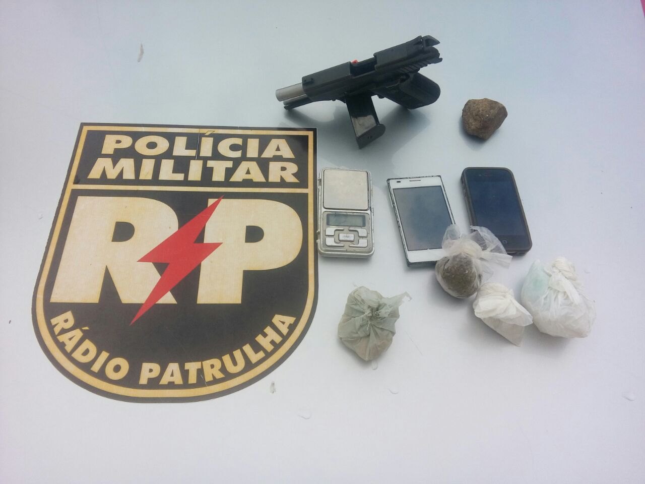 Mulher é presa com drogas na Zona Sul de Aracaju