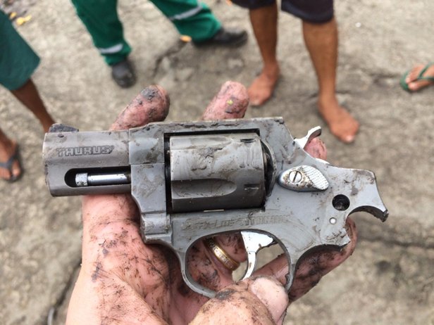 Foto: Arma calibre 38 encontrada pela Adema
