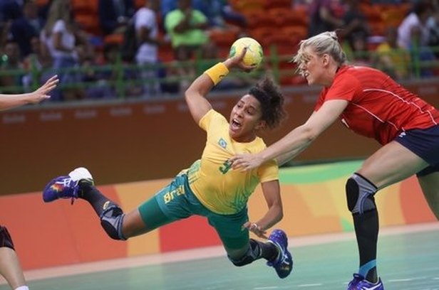 Handebol feminino estreou com o pé direito neste Jogos Olímpicos