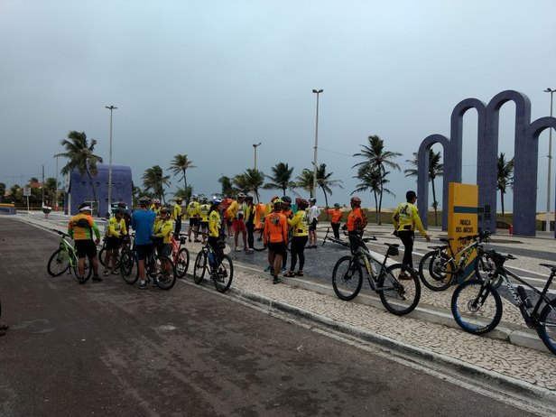 Foto: Grupo de ciclistas Meninas de Bike