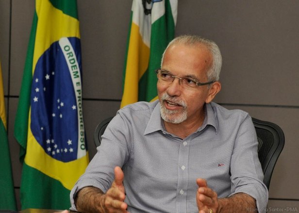 "Vou fazer a licitação do transporte até 2019". (Foto: A8SE)
