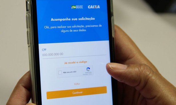 Os beneficiários podem conferir informações sobre o auxílio no aplicativo Caixa Tem